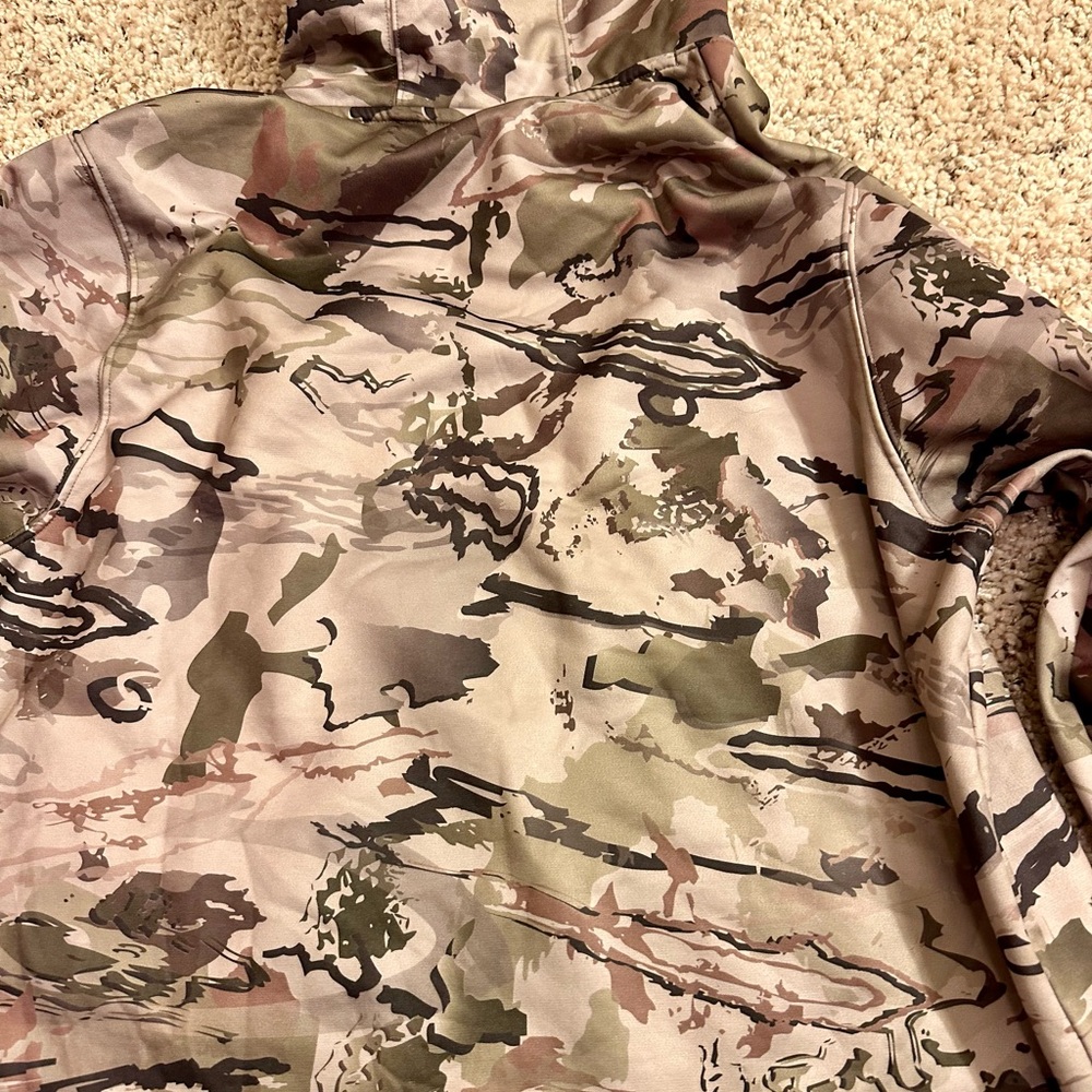 Under armor camo hoodie - Picture 5 of 7
